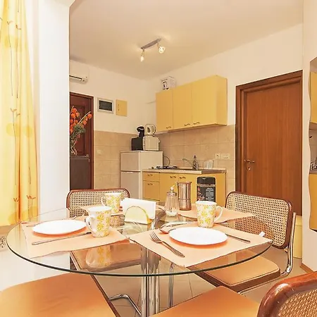 Apartment Caterina *